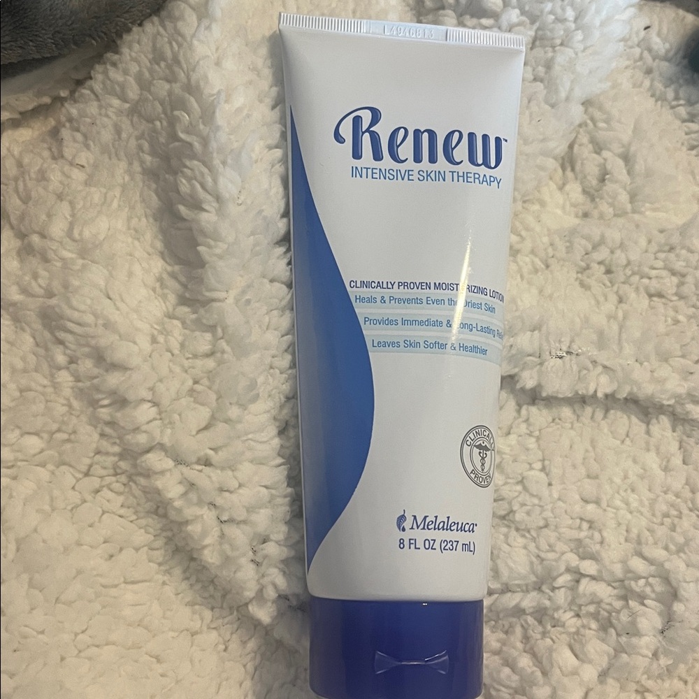 Melaleuca Renew skin Lotion 8oz.  SEALED